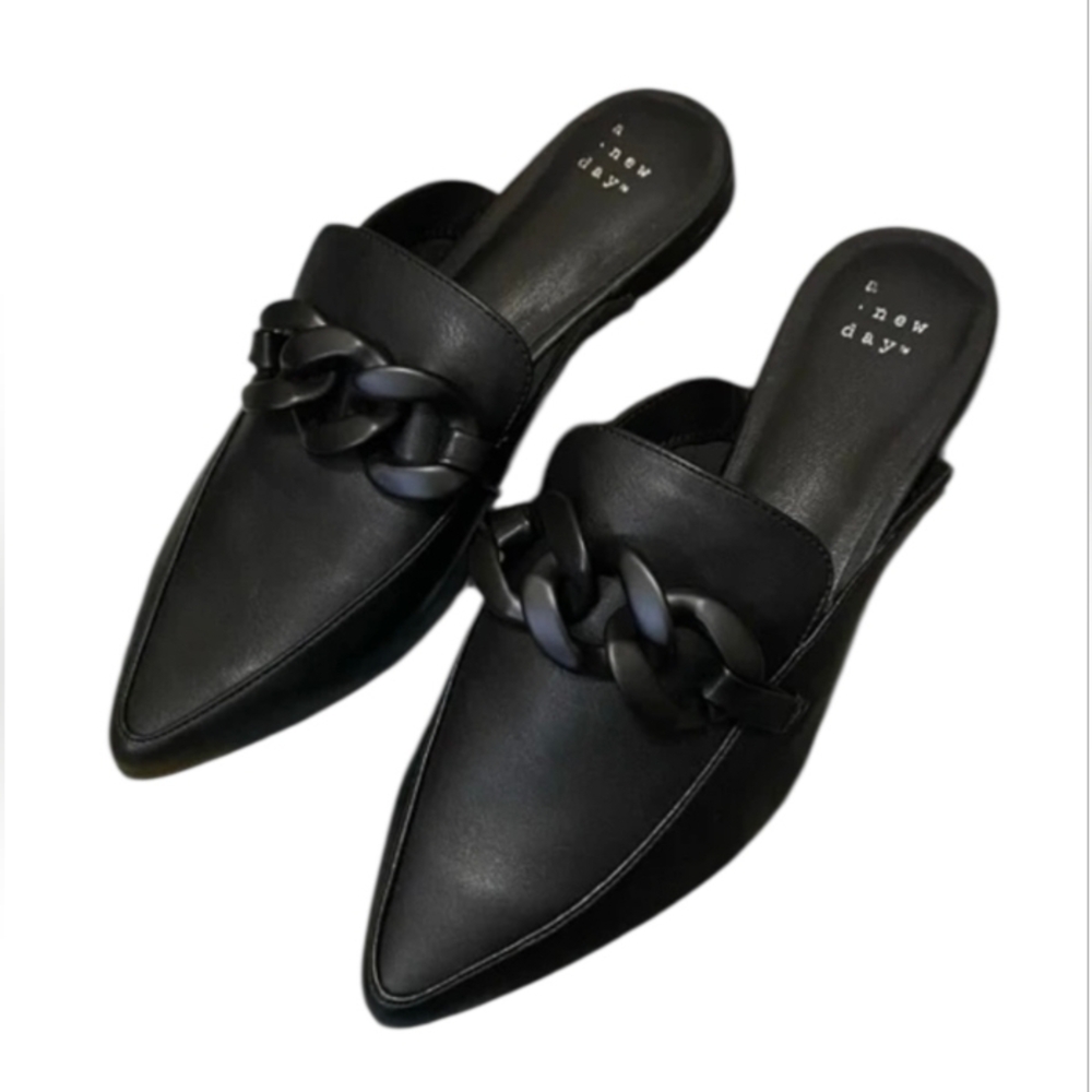 A New Day, Women's shoes, formal black, size 7 US, with chain design